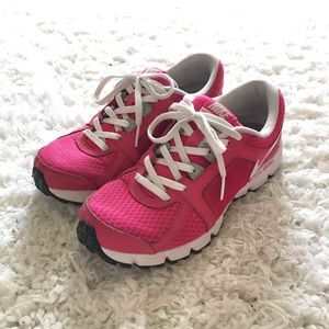 Nike Dual Fusion Sneakers